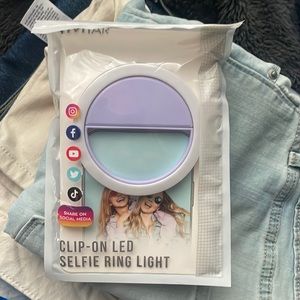 Clip on LED selfie ring NWT